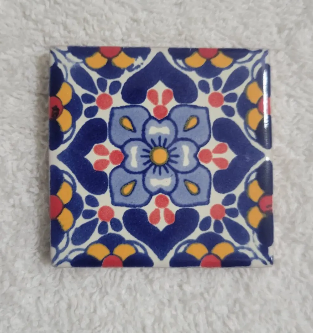 Blue floral ceramic decorative tile