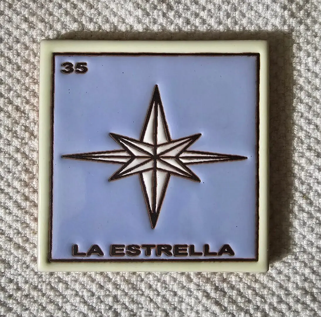 LoterĂa card featuring a star design.